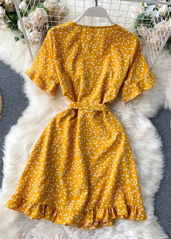 Classic Vintage Dress with a Flattering Fit