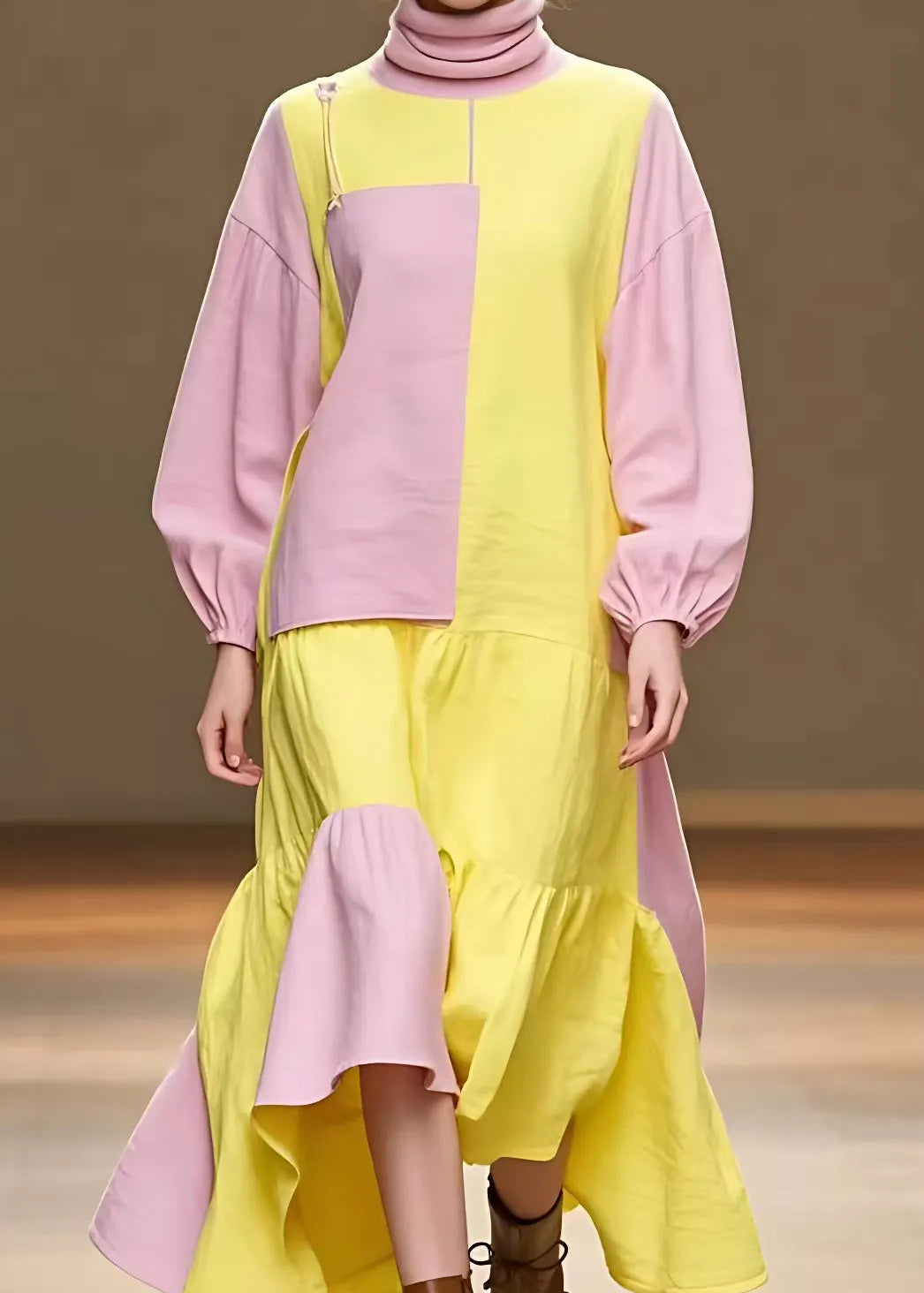 Gracefully Styled Dress for Any Occasion