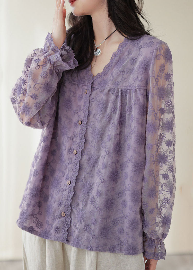 Effortlessly Elegant Top with a Timeless Design