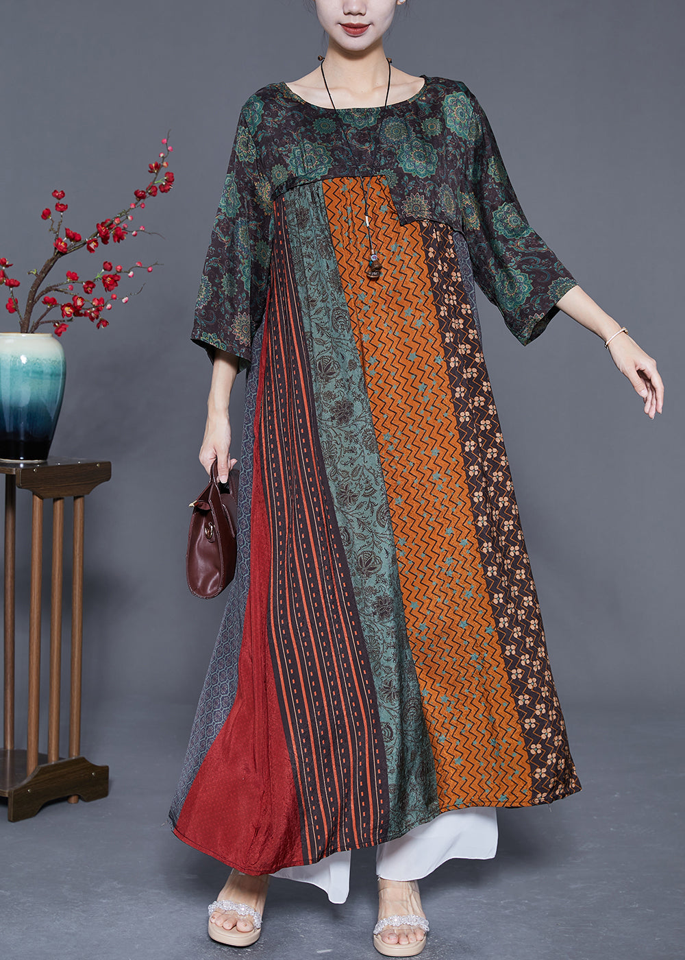 Classic Vintage & Enduringly Stylish Dress