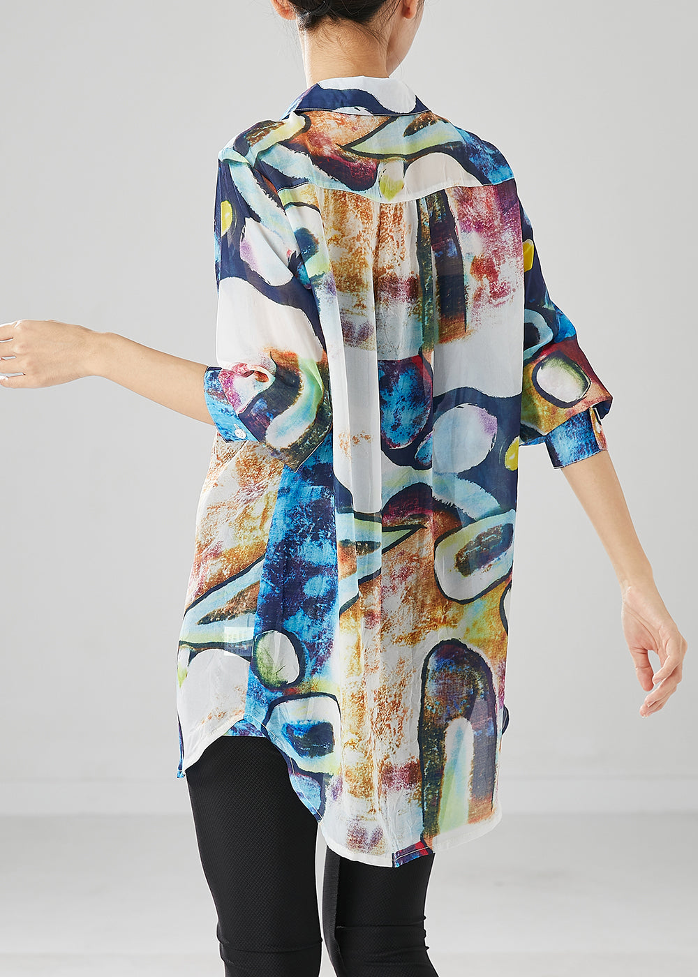 Effortlessly Elegant Top with a Timeless Design