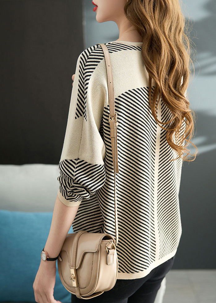 Effortlessly Elegant Shirt with a Timeless Design