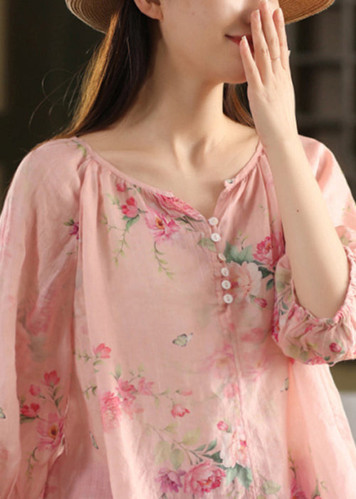 Beautifully Crafted Blouse in a Classic Style
