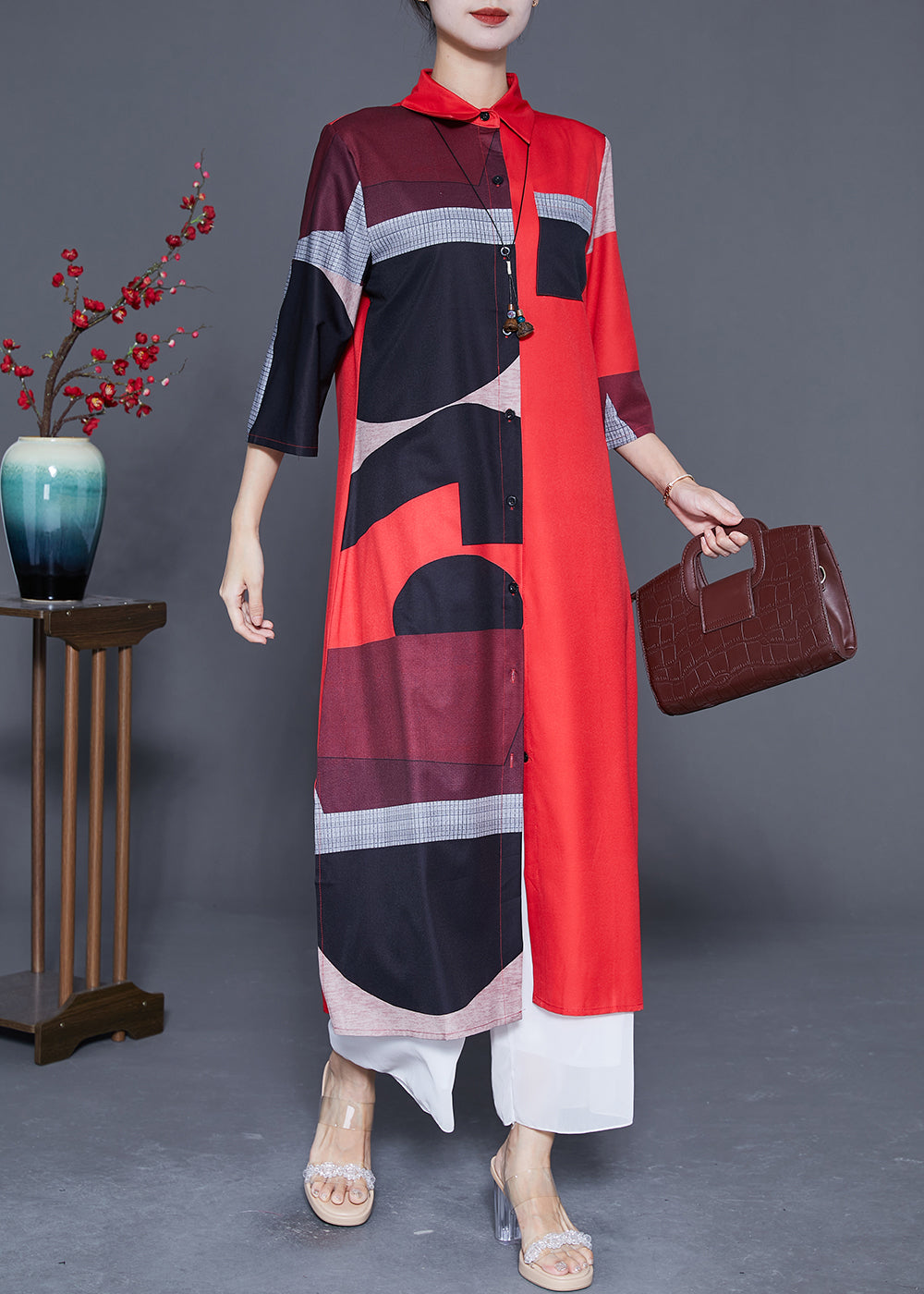 Effortlessly Elegant Dress with a Timeless Design
