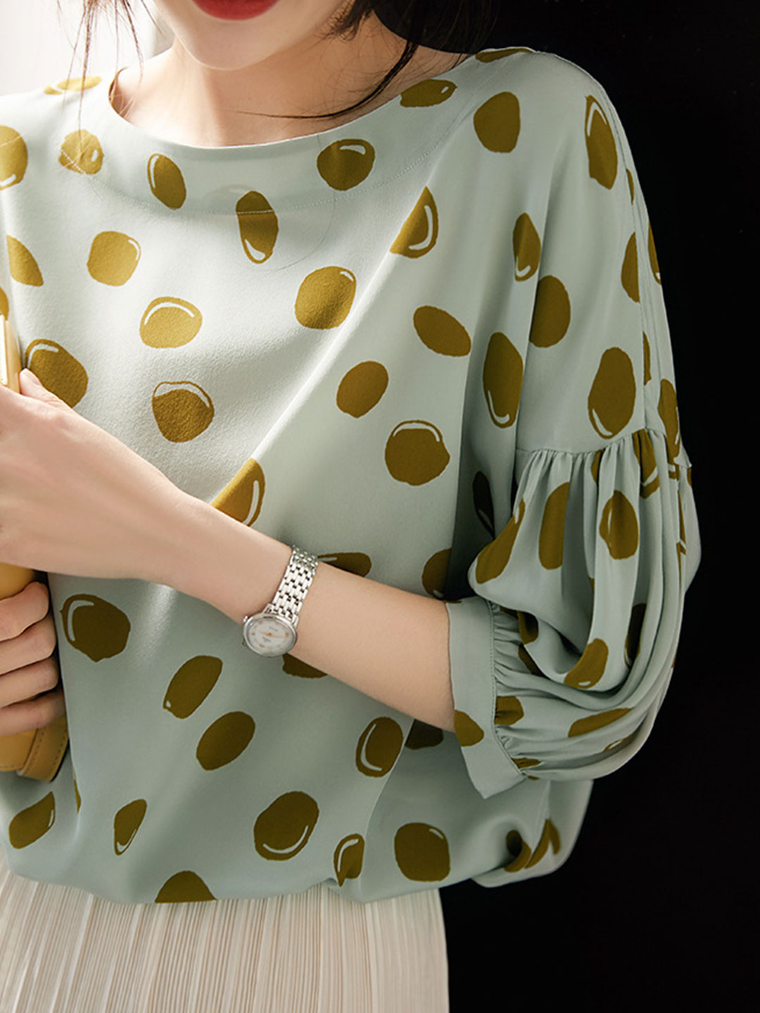 Classic Vintage & Enduringly Stylish Top
