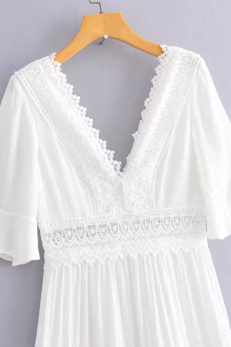 A Vintage Style Dress with Delicate Timeless Details