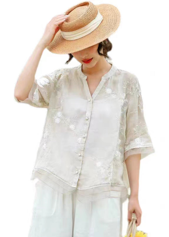 Beautifully Crafted Blouse in a Classic Style