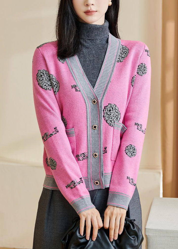 Classic Vintage Cardigan with a Flattering Fit