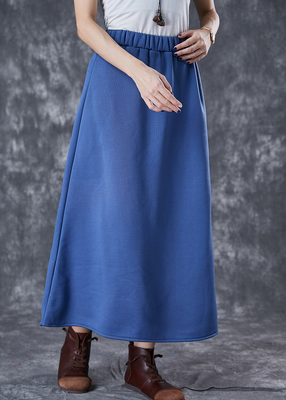 Well Tailored Garment with a Graceful Silhouette
