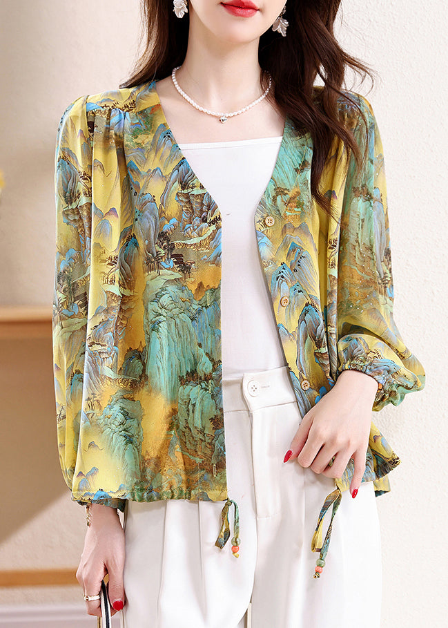 Beautifully Crafted Blouse in a Classic Style