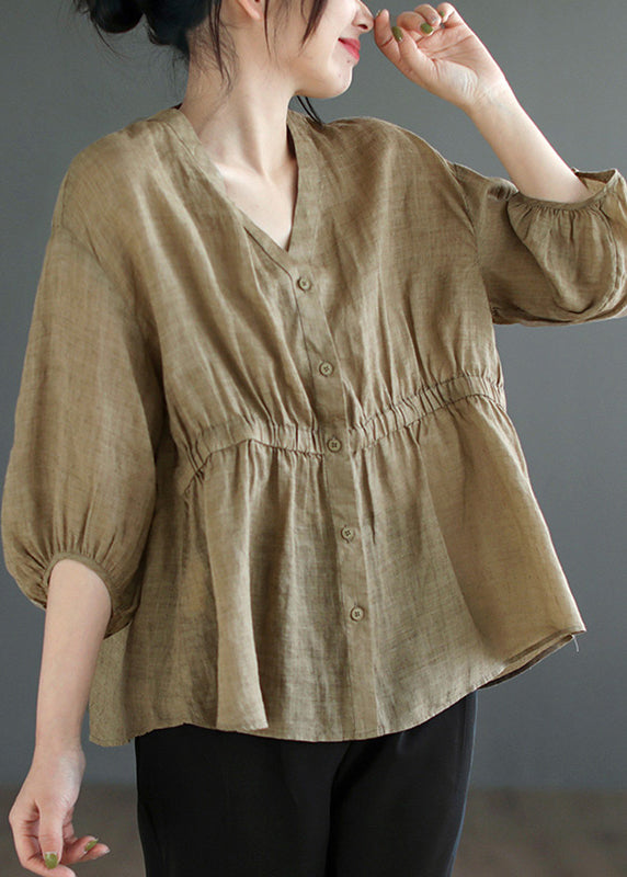 Well Tailored Top with a Graceful Silhouette