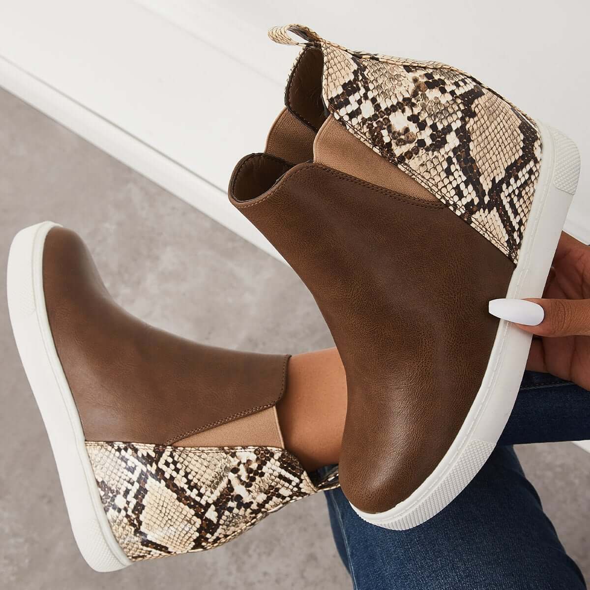Graceful Orthopedic Sneakers for Modern Look