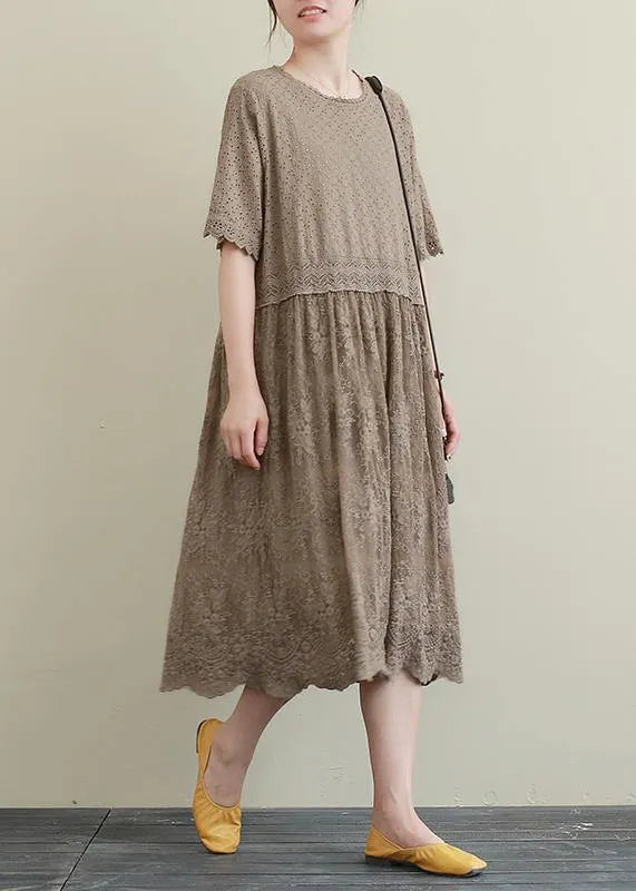 Classic Vintage Dress with a Flattering Fit