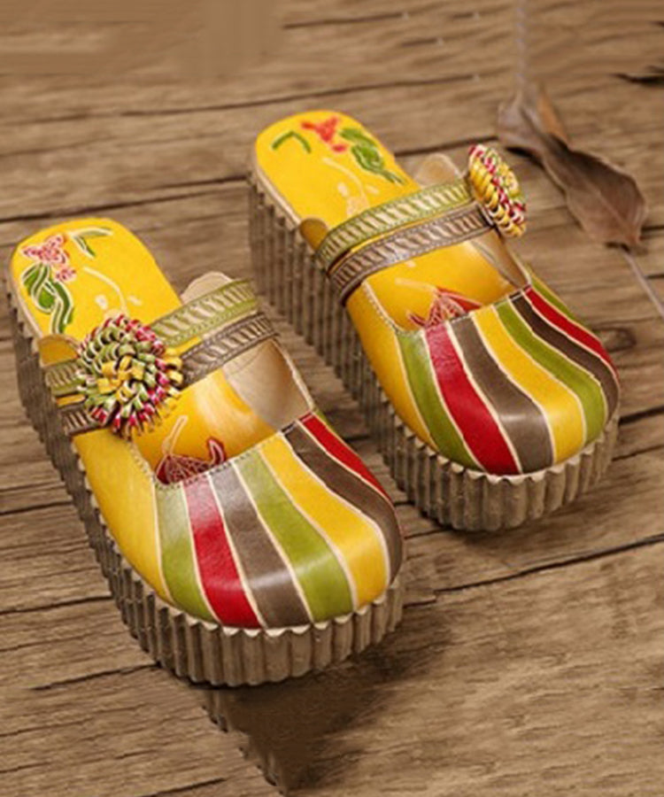 Graceful Orthopedic Sandals for Modern Look