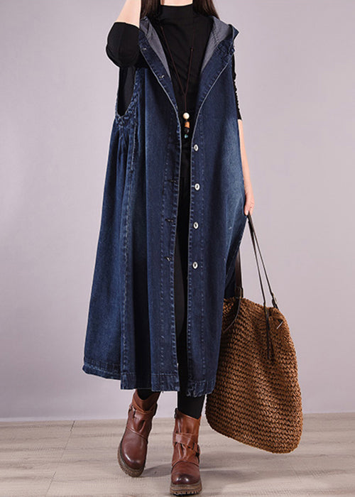 Well Tailored Coat with a Graceful Silhouette