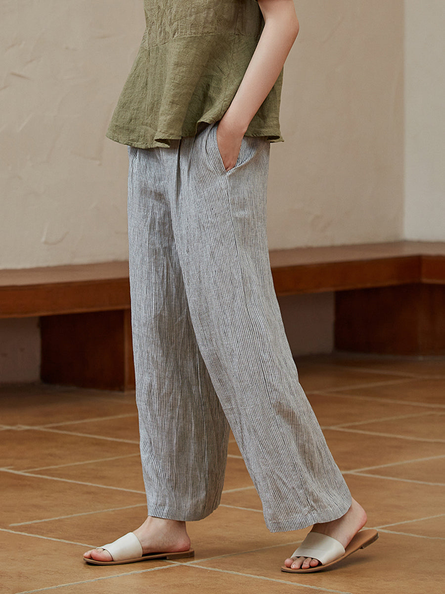 Effortlessly Elegant Pants with a Timeless Design