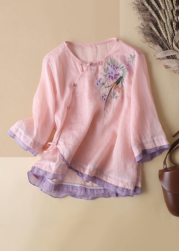 Effortlessly Elegant Blouse with a Timeless Design