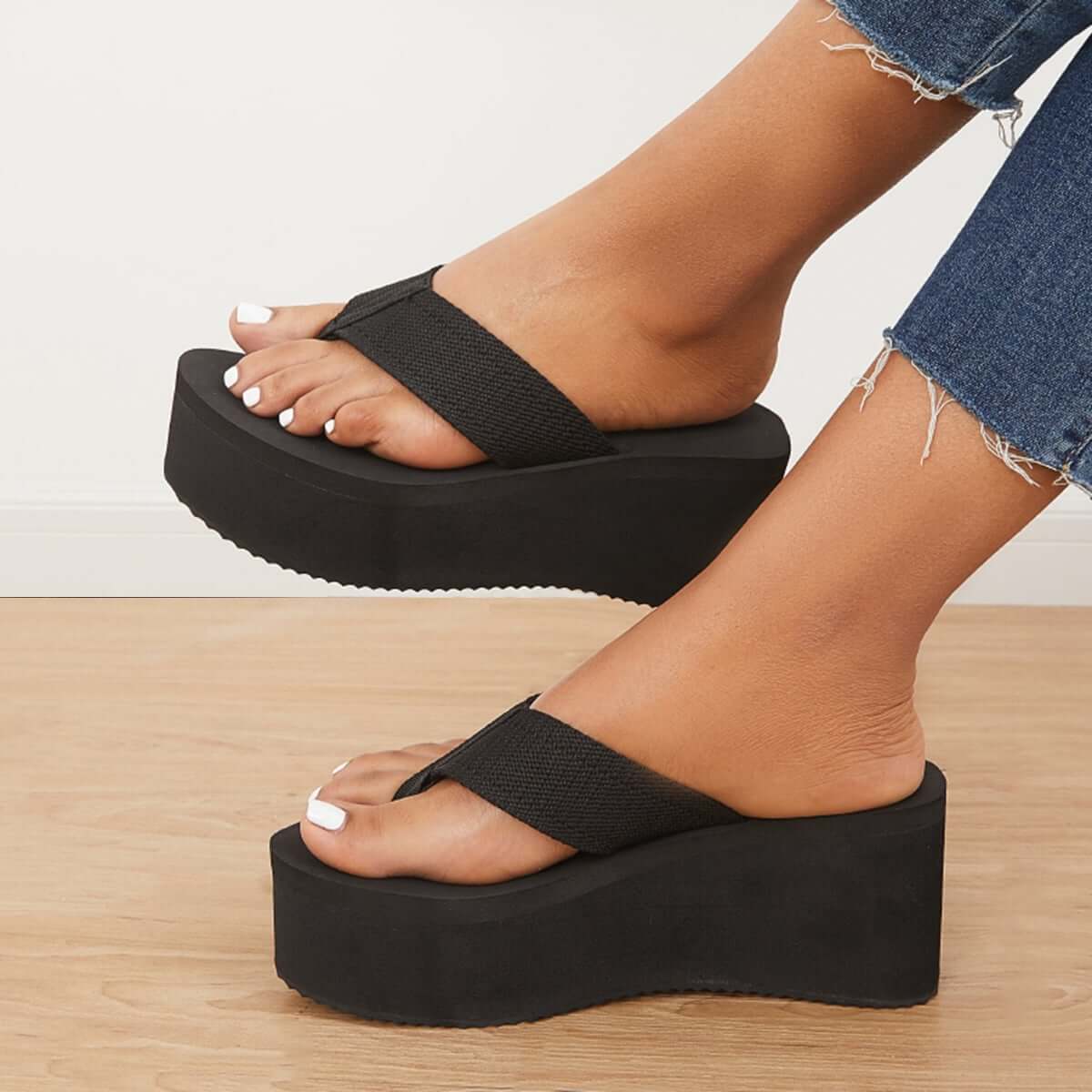 Chic Orthopedic Sandals with Unique Design