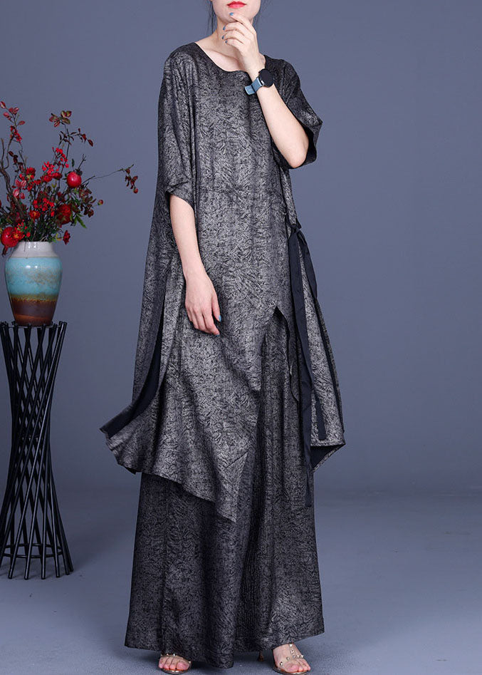 Effortlessly Elegant Garment with a Timeless Design