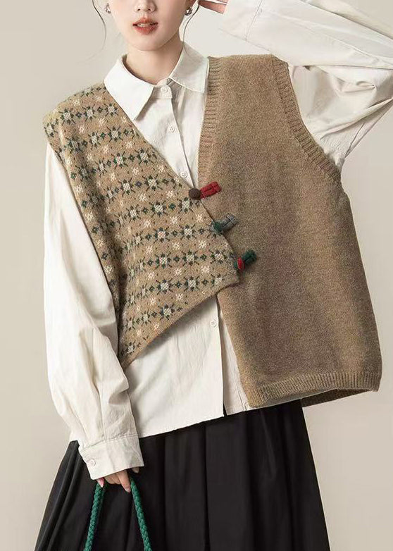 Sophisticated Garment with a Clean Classic Look