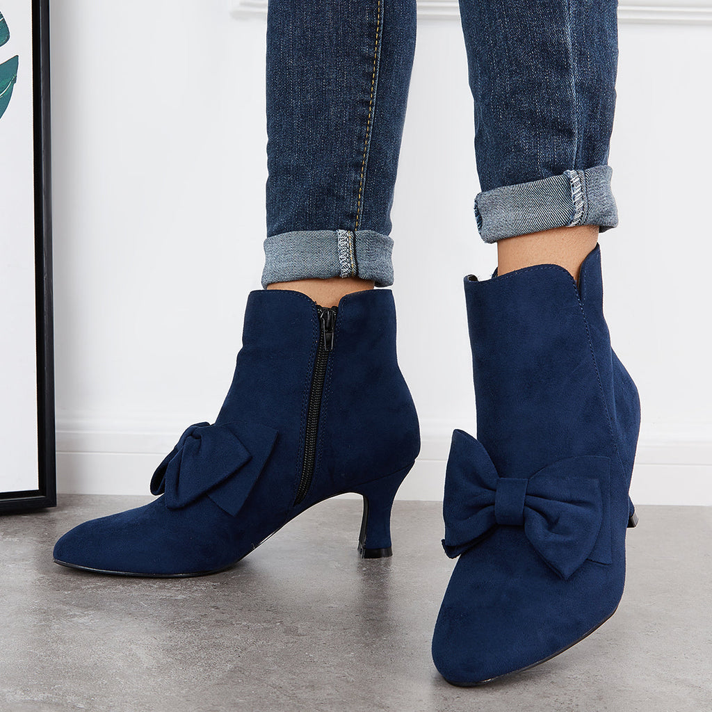Graceful Orthopedic Boots for Modern Look