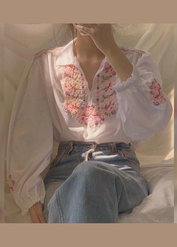 Well Tailored Shirt with a Graceful Silhouette