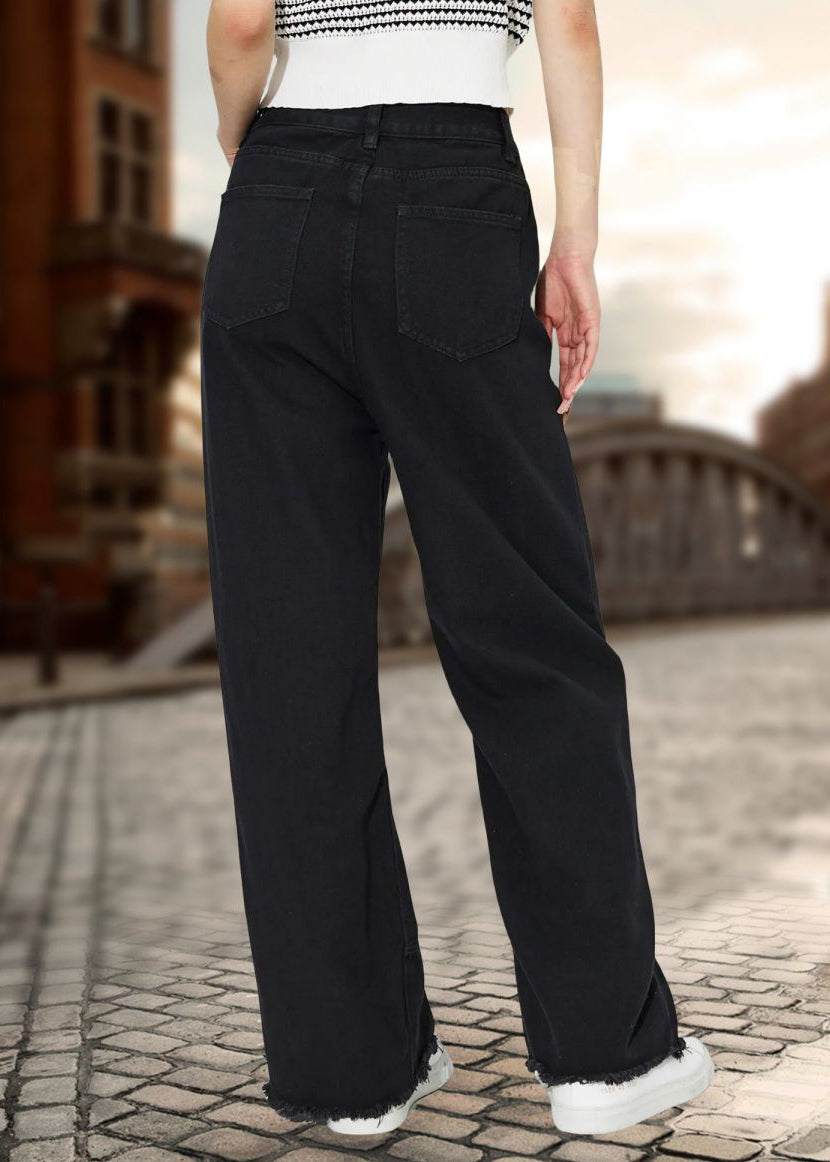 Elegantly Styled Pants for Everyday Wear