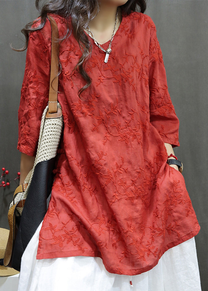 Well Tailored Blouse with a Graceful Silhouette