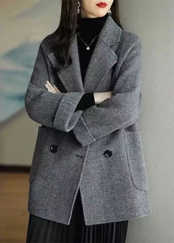 Classic Vintage Coat with a Flattering Fit
