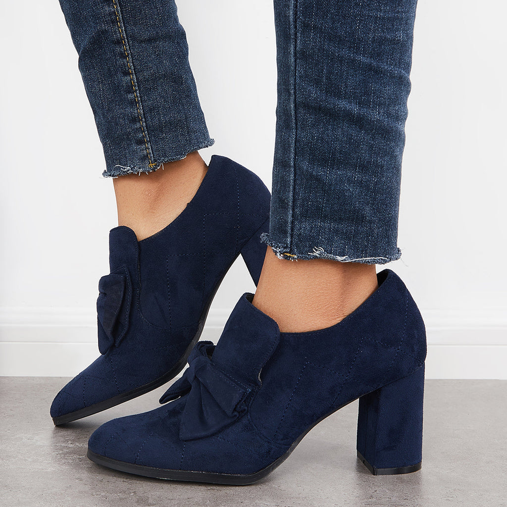 Classic Orthopedic Pumps with Timeless Style