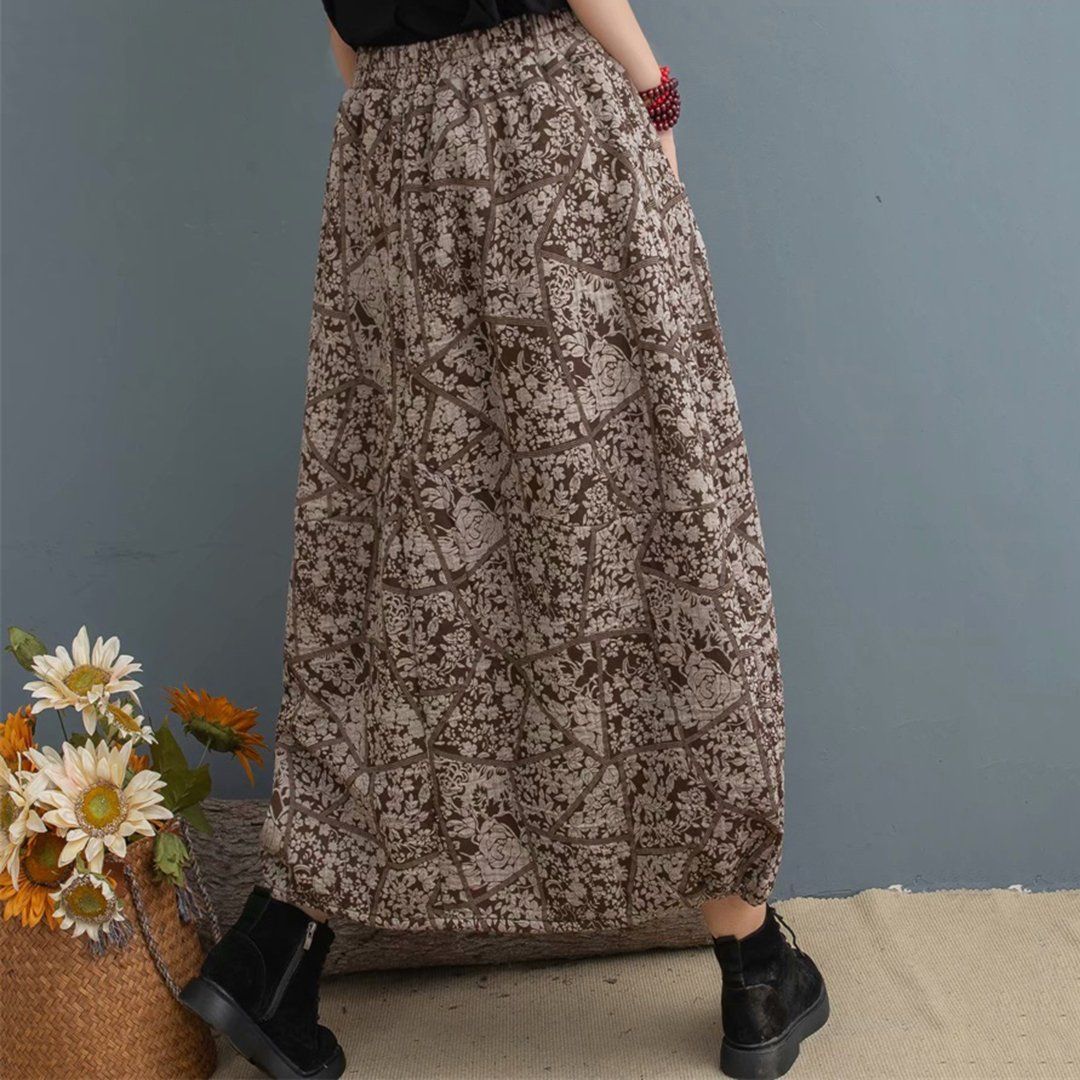 Effortlessly Elegant Garment with a Timeless Design