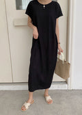 Effortlessly Elegant Dress with a Timeless Design