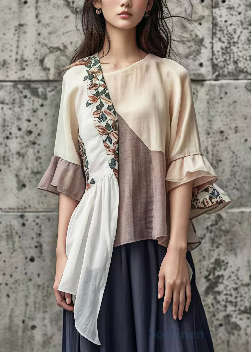 Classic Vintage Blouse with a Flattering Fit