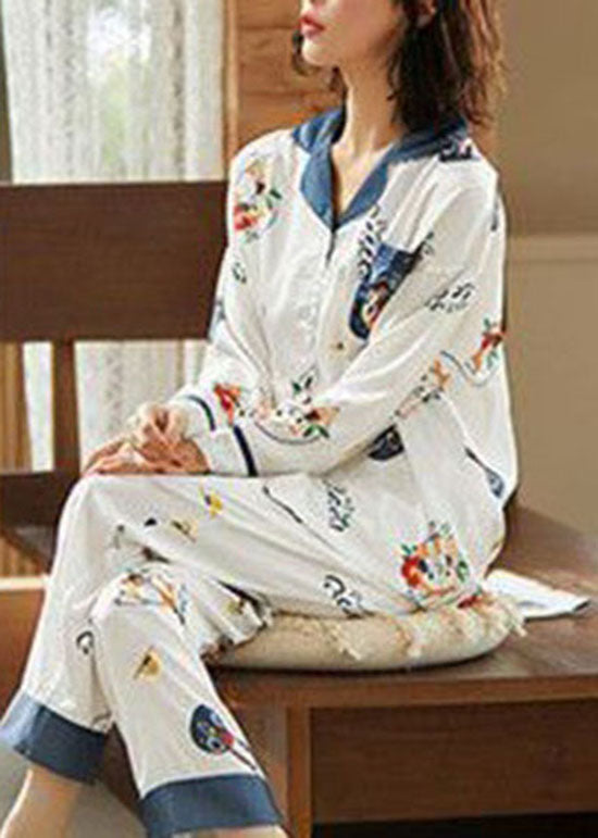 Finely Styled Garment with a Classic Vintage Look