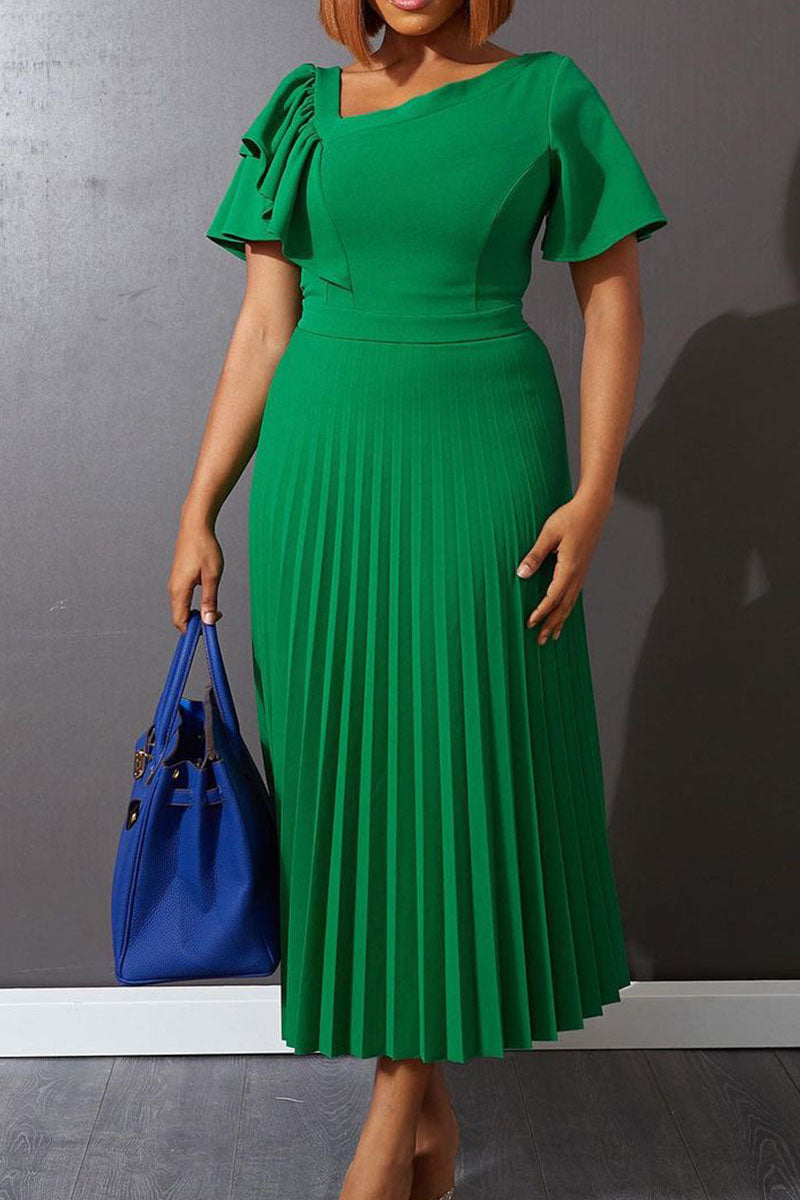 Gracefully Styled Dress for Any Occasion