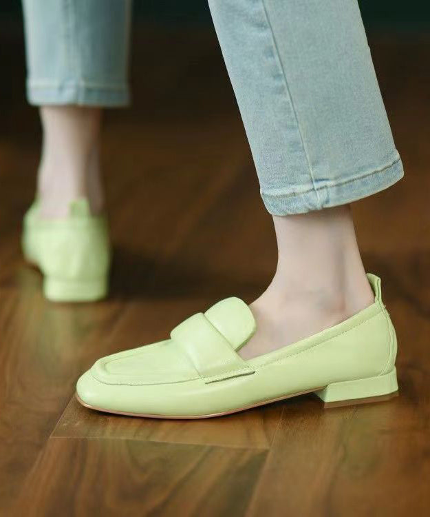 Graceful Orthopedic Flats for Modern Look