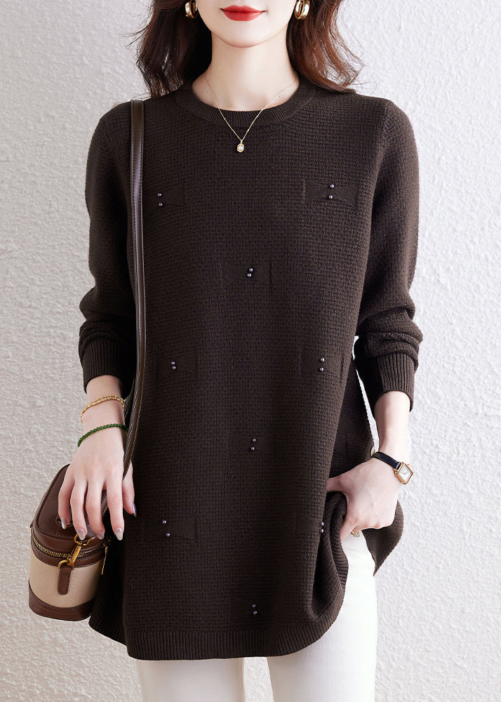 Classic Vintage Sweater with a Flattering Fit