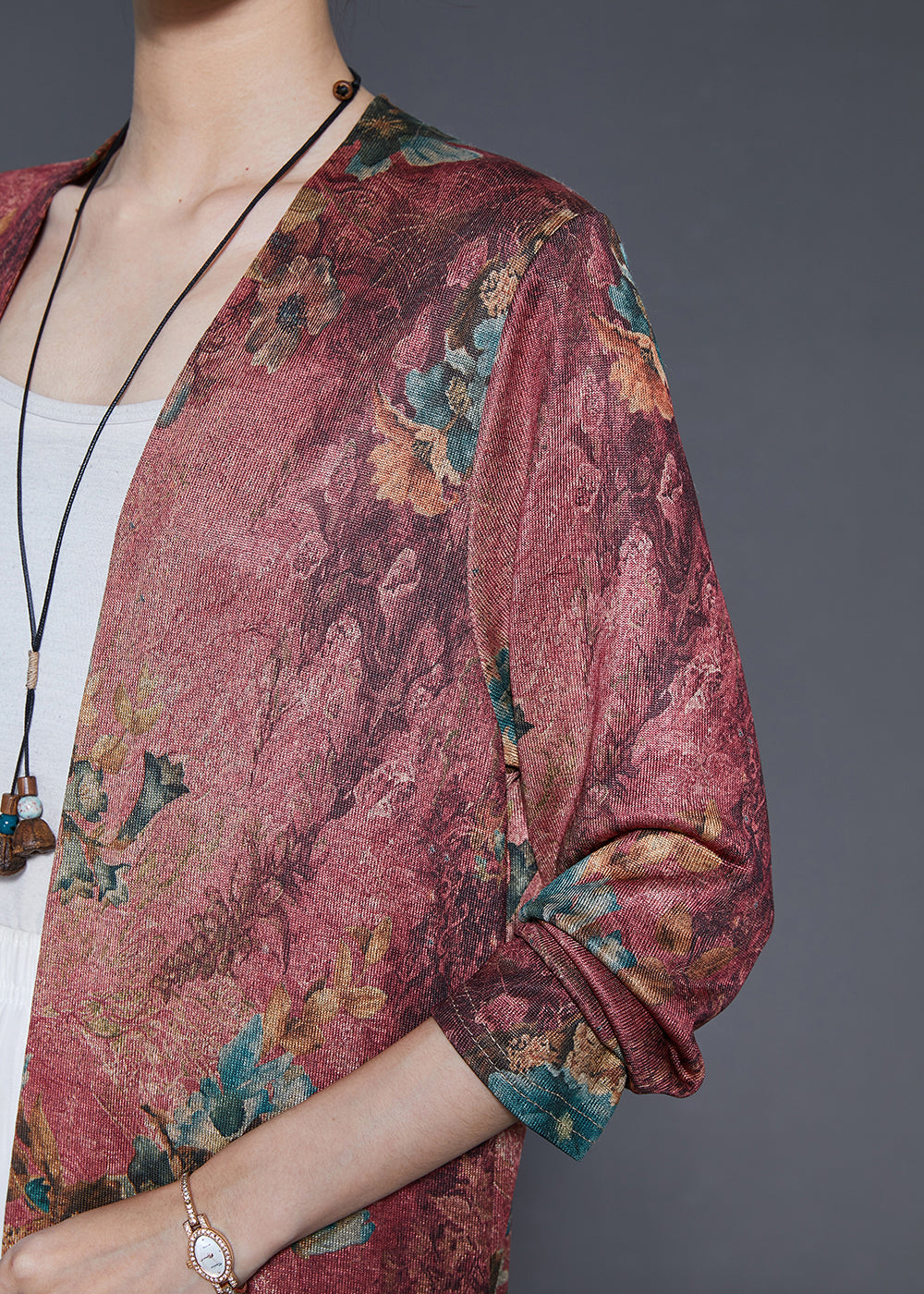 Gracefully Styled Cardigan for Any Occasion