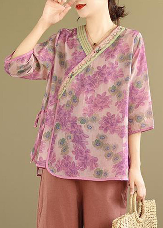 Classic Vintage Shirt with a Flattering Fit
