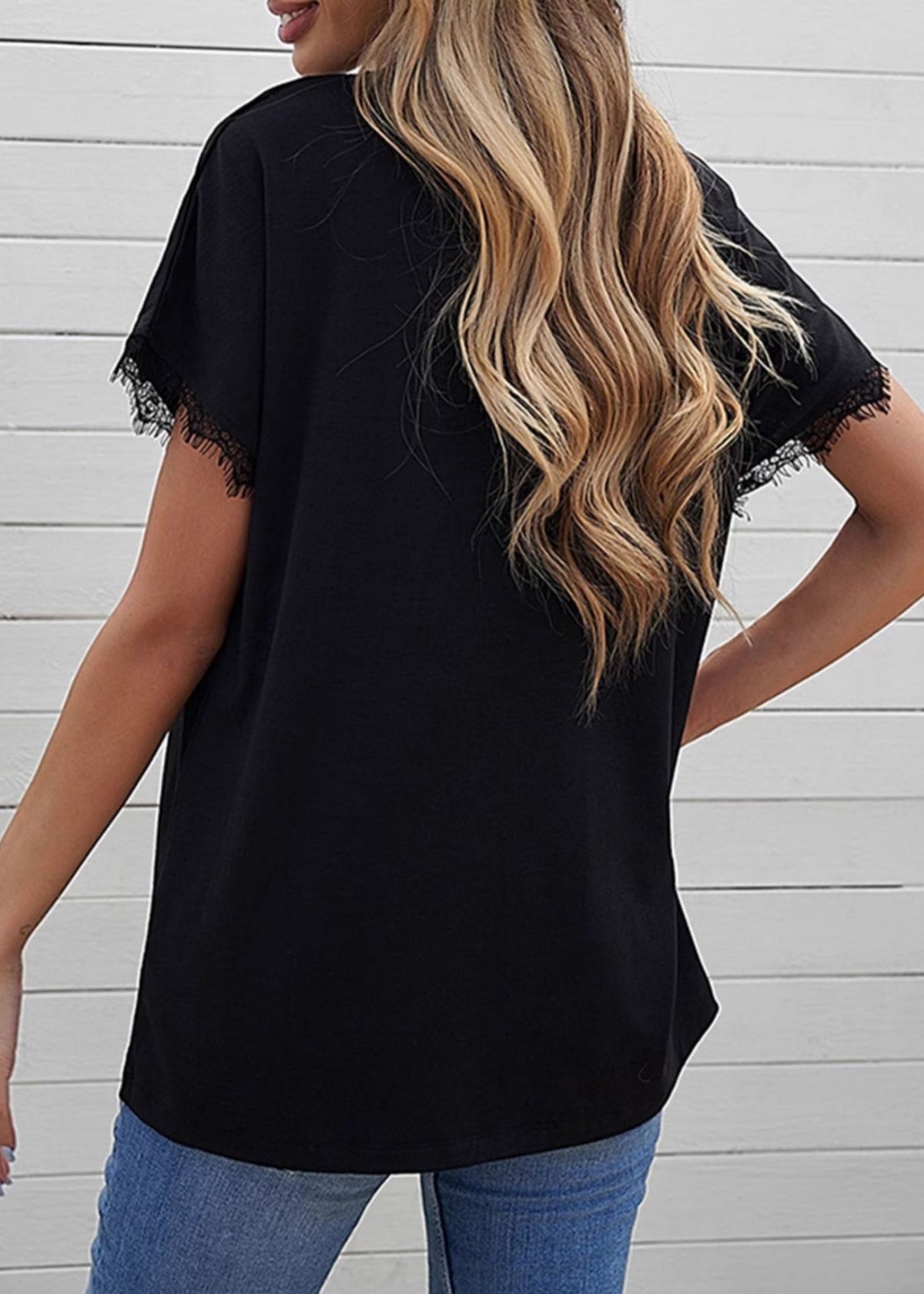 Beautifully Finished Shirt in a Timeless Design
