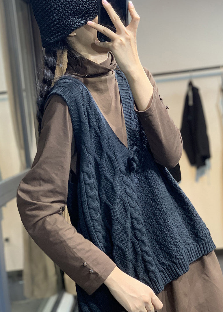 Gracefully Styled Top for Any Occasion