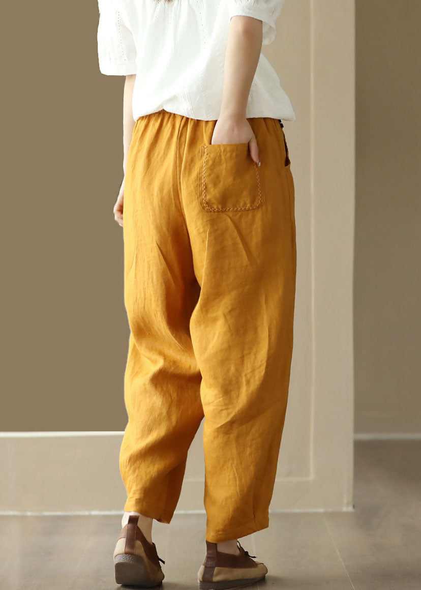 Effortlessly Elegant Pants with a Timeless Design