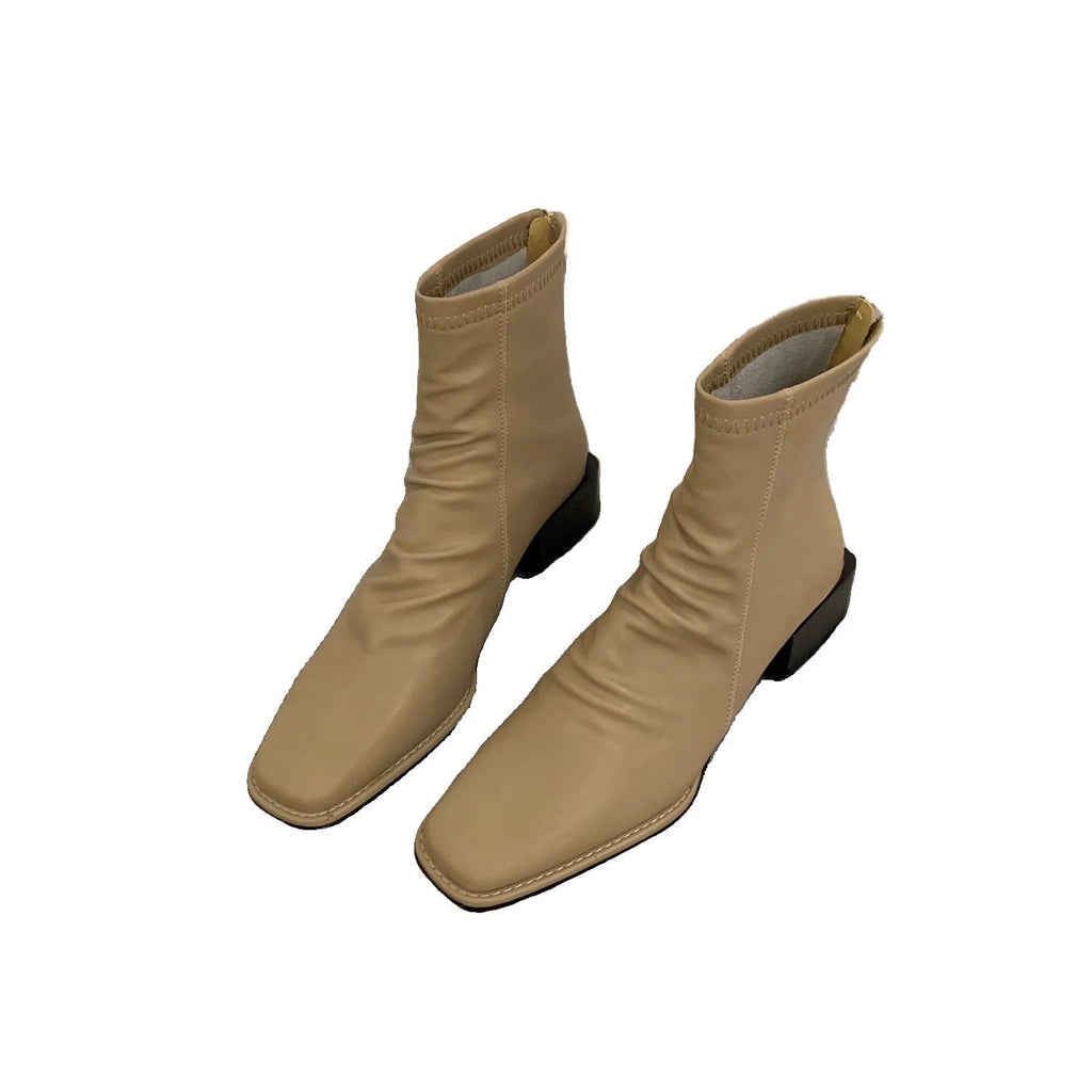 Graceful Orthopedic Boots for Modern Look
