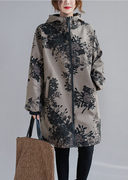 Beautifully Finished Coat in a Timeless Design
