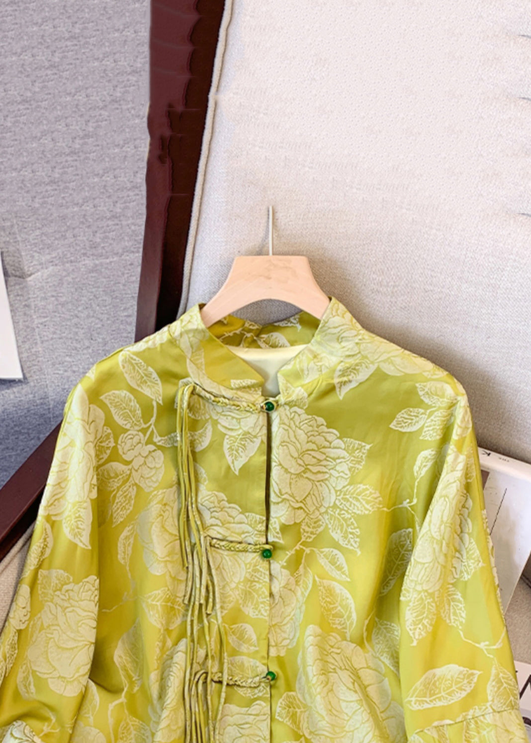 Beautifully Finished Coat in a Timeless Design