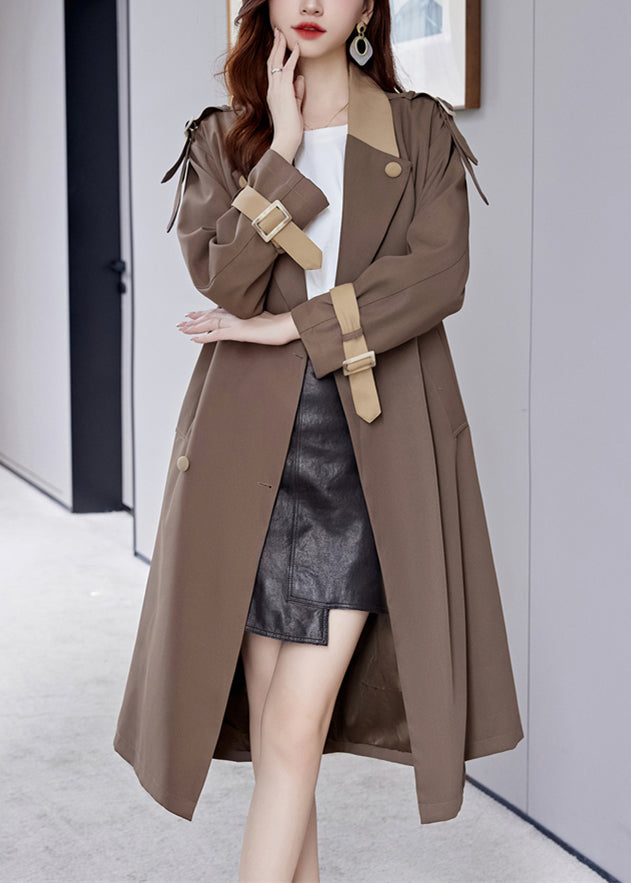 Well Tailored Coat with a Graceful Silhouette