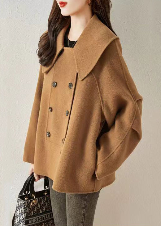 Gracefully Styled Coat for Any Occasion