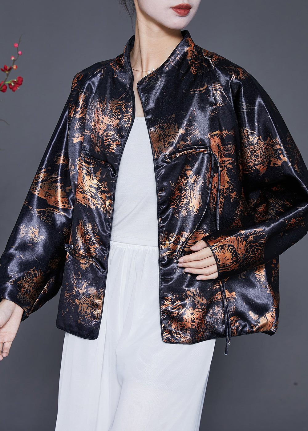 Effortlessly Elegant Coat with a Timeless Design