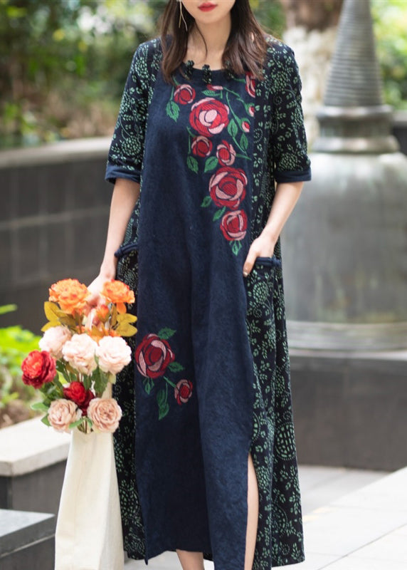 Classic Vintage Dress with a Flattering Fit