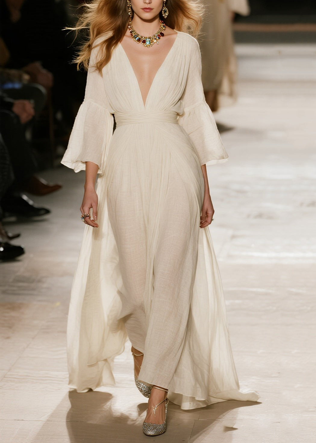 Beautifully Crafted Dress in a Classic Style